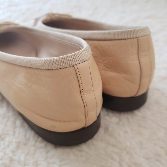 Chanel CC Cap-Toe Leather Ballet Flats - Picture 4 of 6